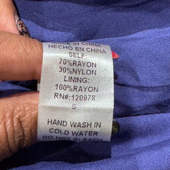 Entro Boho Ruffle V-Neck Colorful Abstract Print Puff Sleeves Blouse (Size S) - Picture 13 of 13